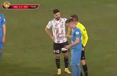 VIDEO + FOTO U Cluj - Viitorul Pandurii, scăpat complet de sub control de arbitrul Andrei Antonie! Deciziile care au dinamitat finalul