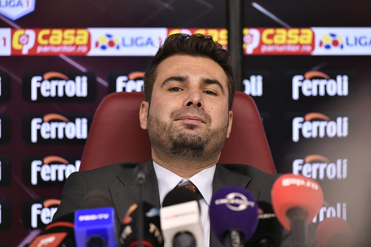 Moment amuzant la finalul conferinței lui Adrian Mutu: „Jos, jos, jos! CULCAT!” 