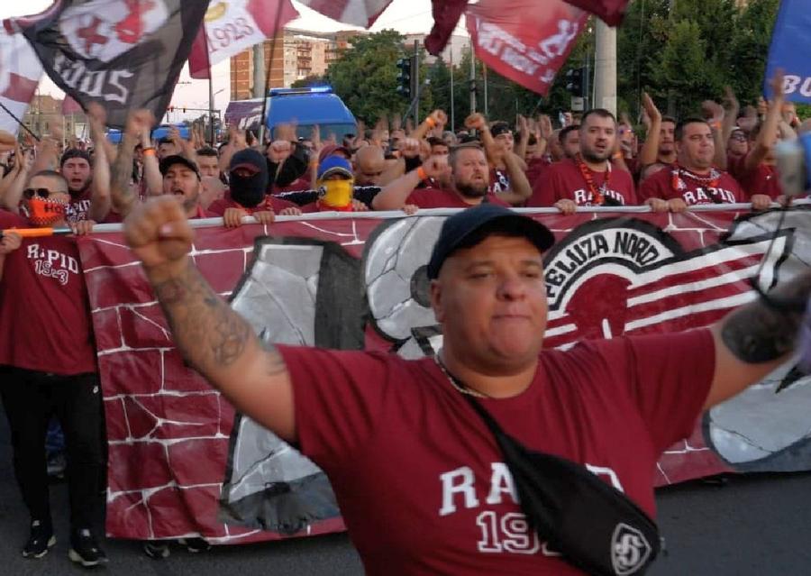 Liviu Ungurean / Sursă foto: Facebook Liderul galeriei Rapidului, derapaj grosolan la adresa unui om din staff-ul lui Mutu: „Tupeu de bulangiu! Ni se întorc morții în pământ!”