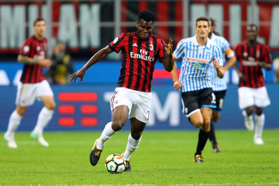 Franck Kessié (foto: Imago) FC Barcelona, aproape să bată palma cu doi internaționali » Ce jucători așteaptă Xavi pe Camp Nou