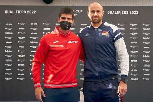 Carlos Alcaraz și Marius Copil / Sursă foto: Twitter @Davis Cup