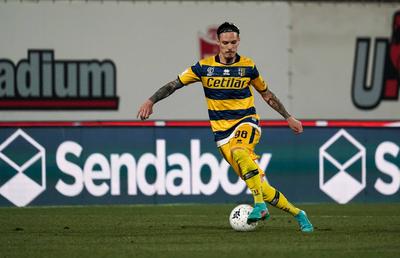 Dennis Man, lăudat pentru efortul defensiv la Parma: „Meci de mare sacrificiu pentru român”
