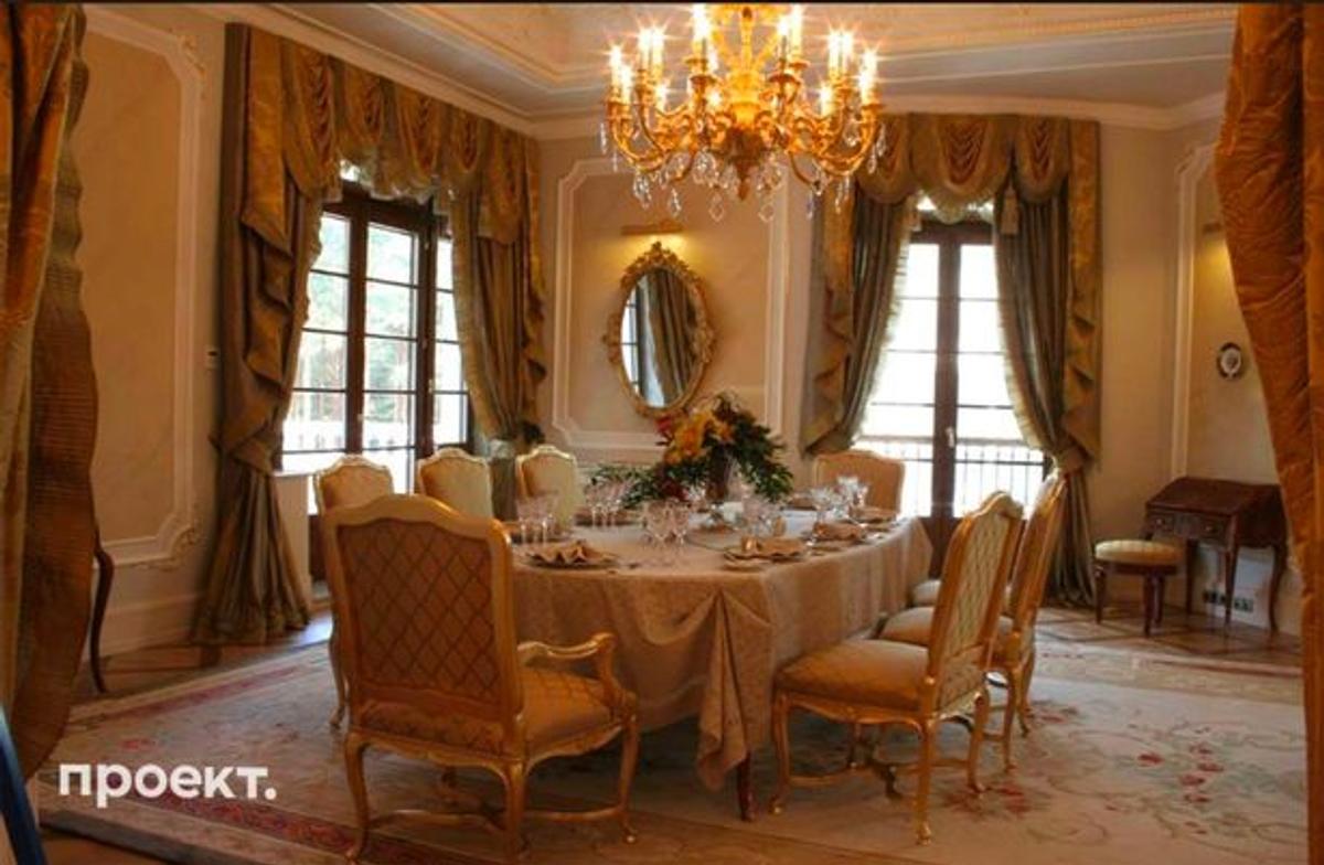 Vladimir Putin i-a cumpărat un penthouse de lux fostei gimnaste cu care se iubește! Imagini incredibile