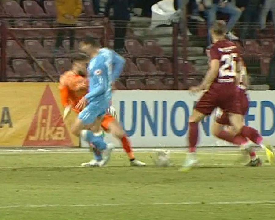 Scos în decor de Vassaras » Prima măsură dură după arbitrajul scandalos de la CFR Cluj - UTA Arad!