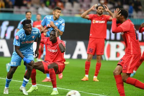 Cu apărarea franjuri înainte de meciul cu FCSB, UTA primește o veste bună: va evolua cu casa închisă la finalul săptămânii, duminică, de la 21:00.