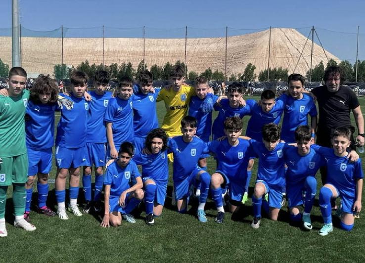 Echipa U13 a Universității Craiova, antrentă de Marius Sava / Sursă foto: Facebook@ Universitatea Craiova