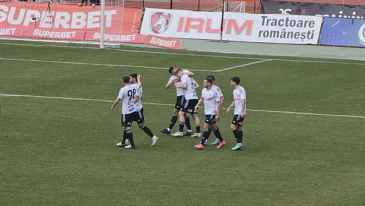 U Cluj - FC Botoșani 1-0 » Victorie cu frâna trasă! U Cluj se impune la limită, iar runda viitoare va fi pe viață și pe moarte pentru un loc de play-off