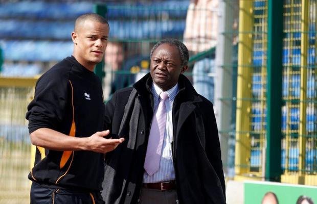 Situație ingrată pentru Vincent Kompany! Tatăl lui pledează în Parlamentul Belgian împotriva sponsorului lui Bayern