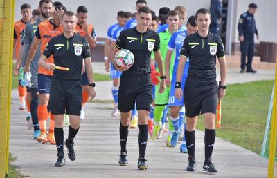Pe urmele lui Istvan Kovacs » Un arbitru central în vârstă de 26 de ani debutează în Superliga