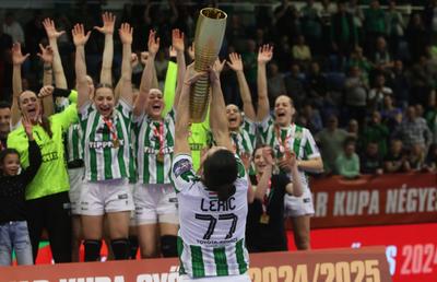 Gyor, marea favorită la câștigarea Ligii Campionilor la handbal feminin, a pierdut primul trofeu al sezonului! Învinsă în finala Cupei Ungariei