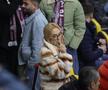Soția și fiica lui Marius Șumudică, surprinse încălcând regulamentul pe Arena Națională la Rapid - FCSB