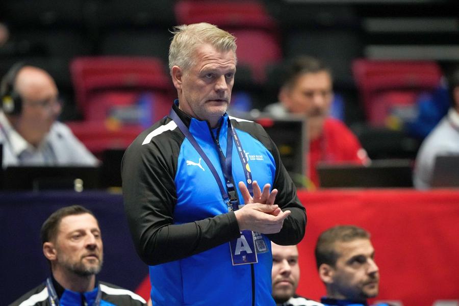 SCM Râmnicu Vâlcea, replică la acuzațiile lui Bent Dahl: „Decizia de a lăsa bagajele i-a aparținut în totalitate”