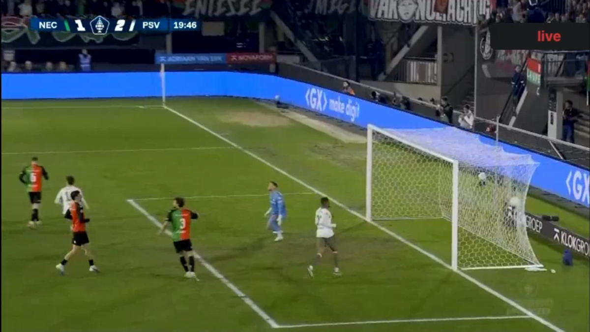 Dennis Man, gol frumos în Nijmegen - PSV » Românul a greșit apoi la reușita decisivă și a părăsit Cupa Olandei
