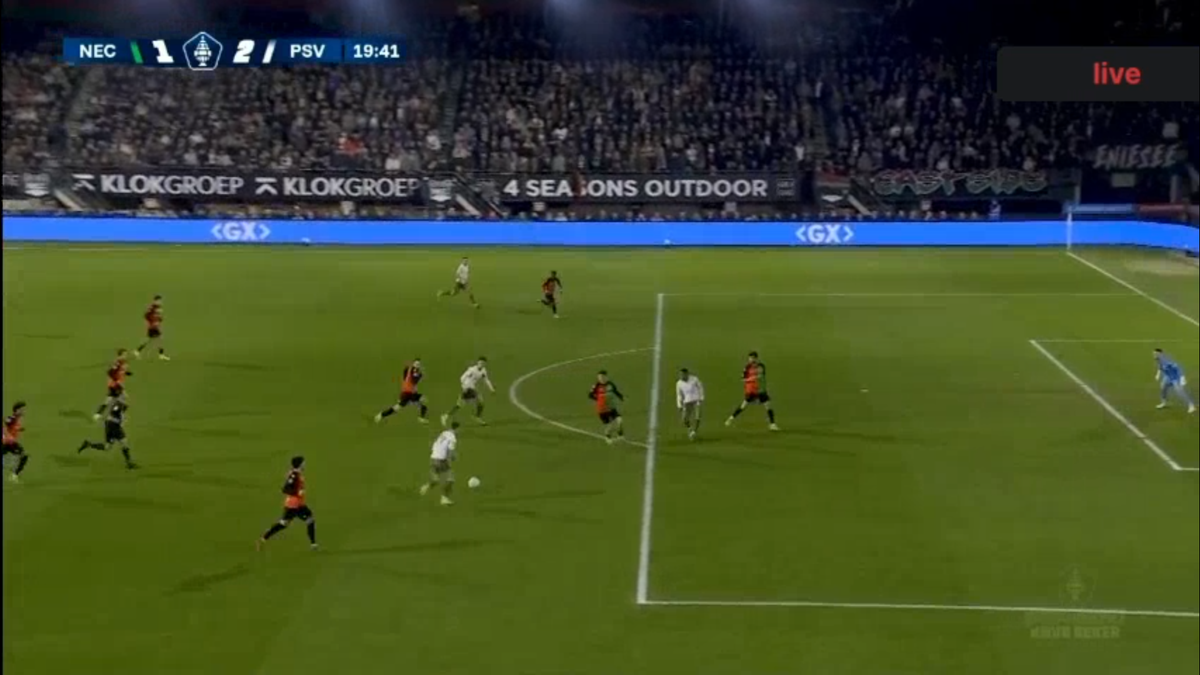 Dennis Man, gol frumos în Nijmegen - PSV » Românul a greșit apoi la reușita decisivă și a părăsit Cupa Olandei