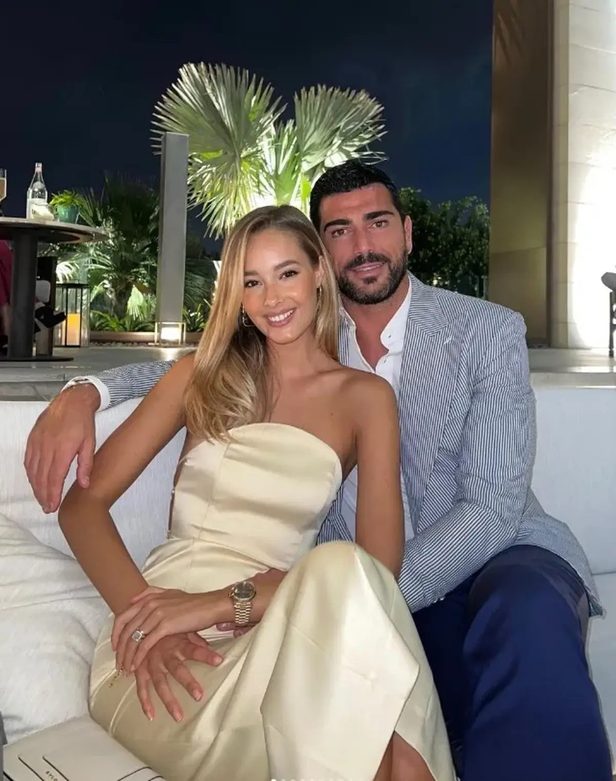Formau cel mai frumos cuplu din fotbal, dar s-au despărțit » Viktoria, apariție de senzație după divorț: „Picioarele tale par fără sfârșit!”