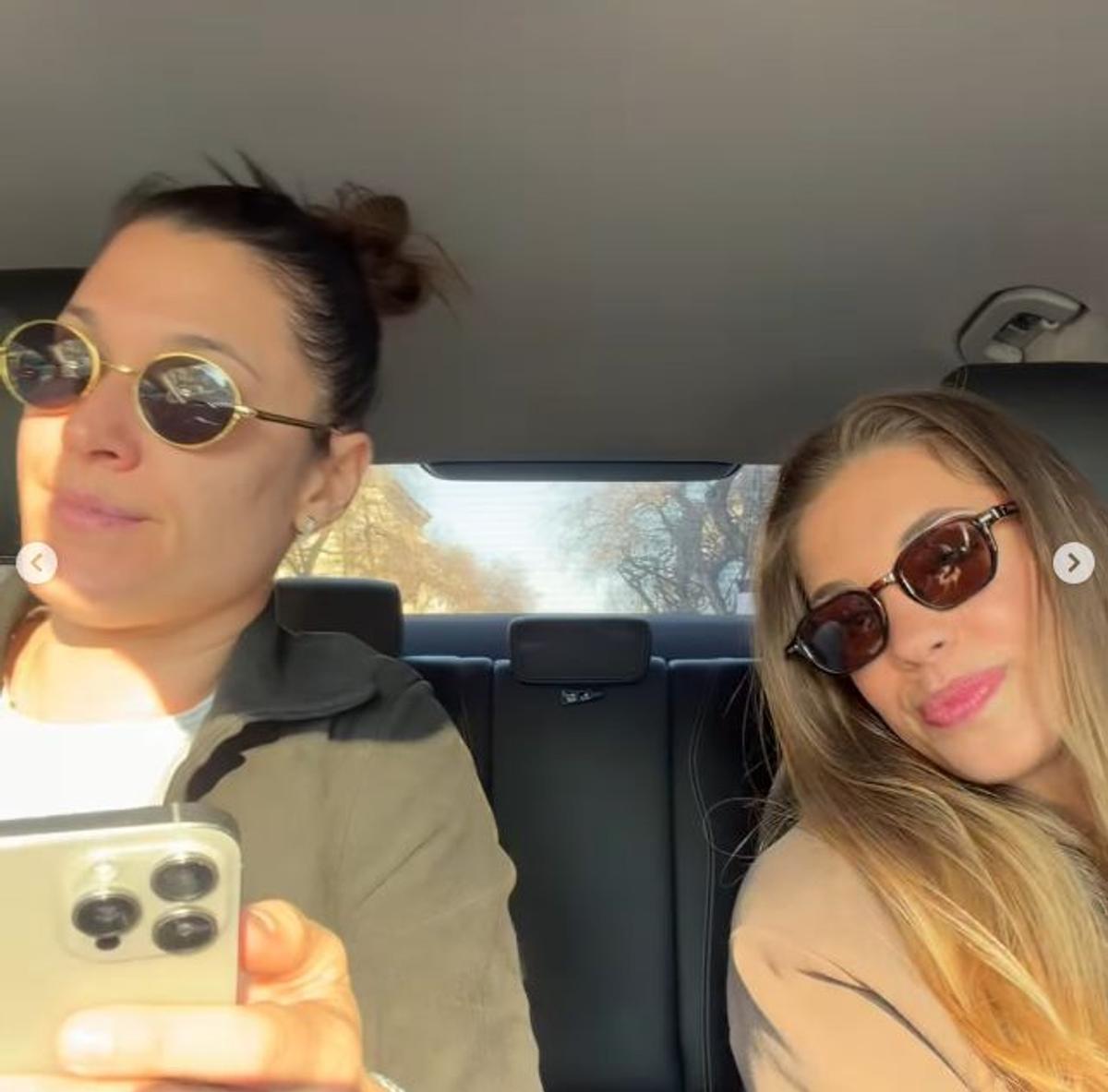 Paula Arcos și Kinga Janurik, relație