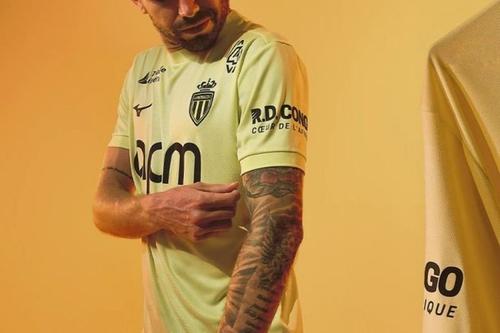 RD Congo este inscripționat pe mâneca tricourilor la AS Monaco