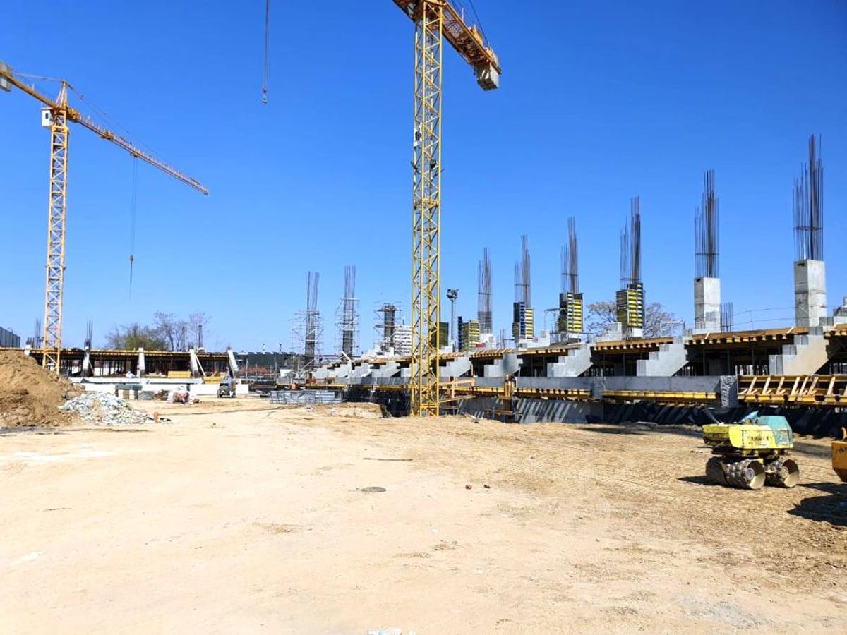 GALERIE FOTO Nu s-a oprit munca! Imagini de senzație de la stadioanele Steaua, Arcul de Triumf și Rapid
