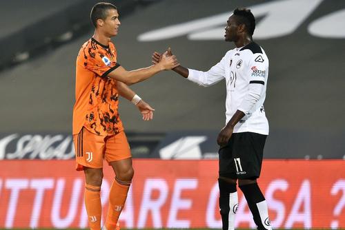 Cristiano Ronaldo și Emmanuel Gyasi // foto: Guliver/gettyimages