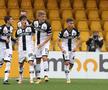 FOTO BENEVENTO - PARMA, GOL DENNIS MAN