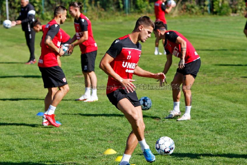 Dinamo se pregătește să lase Săftica pentru Adunații-Copăceni / Sursă foto: Facebook@Dinamo Official