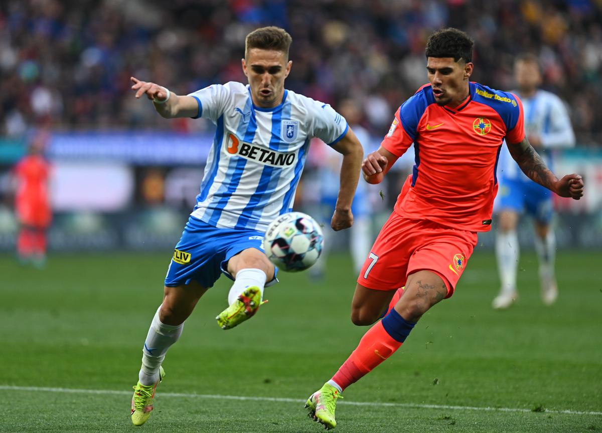 „Nu-mi place!” » Un titular de la FCSB, contestat în direct: „La noi vin doar jucători luați de pe internet!”