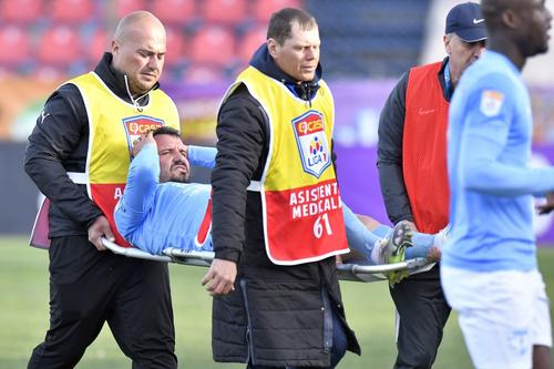 Constantin Budescu (33 de ani) a oferit prima declarație după accidentarea suferită în prima repriză a meciului FC Voluntari - Farul, scor 1-0, din etapa #3 a play-off-ului Ligii 1. // foto: Cristi Preda