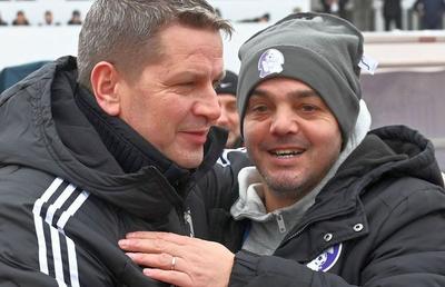 Oficialul lui FC Argeș îl face praf pe fostul antrenor al piteștenilor: „El stătea cu țigara electronică în gură la antrenamente, altceva nu făcea”