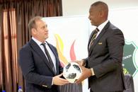 Românul care a scris istorie la Cupa Africii, dat afară » O declarație i-a grăbit plecarea: „Nu vă iubiți naționala!”