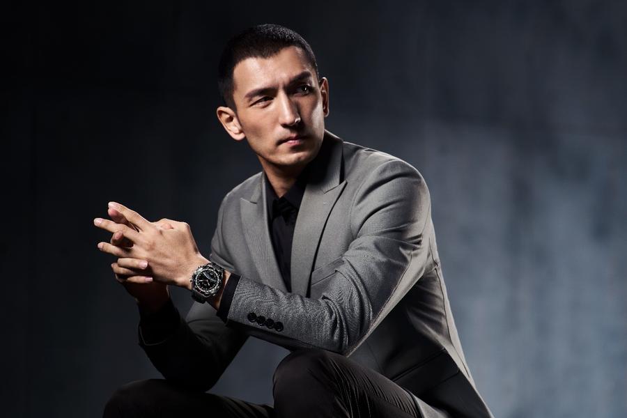 Huawei lansează HUAWEI WATCH Ultimate - smartwatch-ul ultra-flagship cu design de lux și performanțe extreme