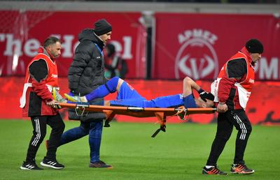 Omul de bază de la FCSB, scos cu targa de pe teren » Primul diagnostic