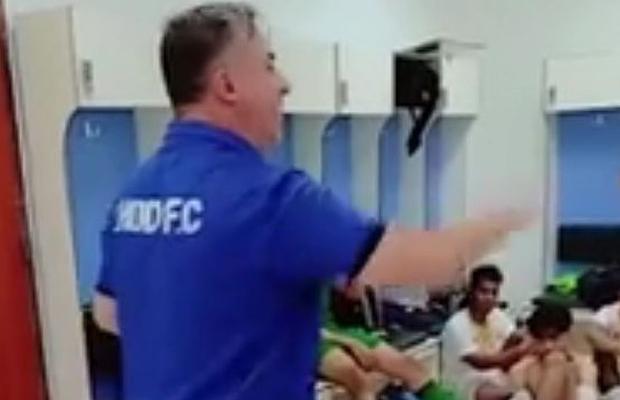 Antrenorul român care a avut un discurs incredibil în Arabia Saudită nu a fost testat la licențiere: „Nu poate comunica în nicio limbă străină”