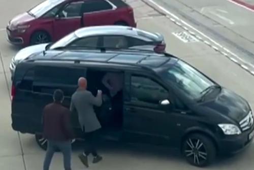 Luis Rubiales condus la duba poliției la Madrid / Foto: captură La Sexta