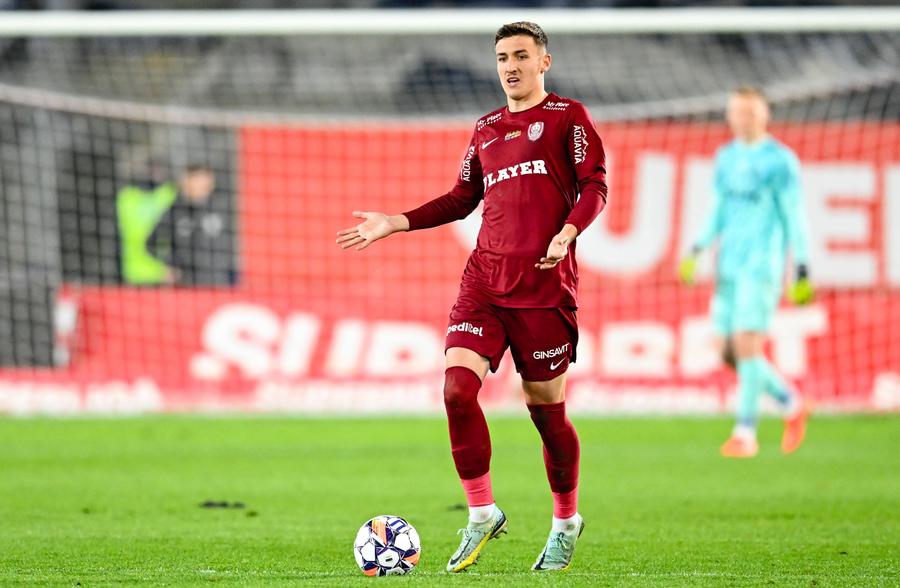 Lindon Emërllahu. foto: Imago Images Craiova dă cu Căpățîna de prag