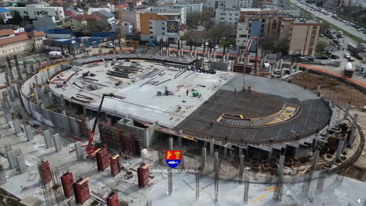 Arena multifuncțională din inima orașului capătă contur » Imaginile spectaculoase surprinse azi pe șantier