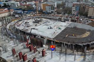 Arena multifuncțională din inima orașului capătă contur » Imaginile spectaculoase surprinse azi pe șantier
