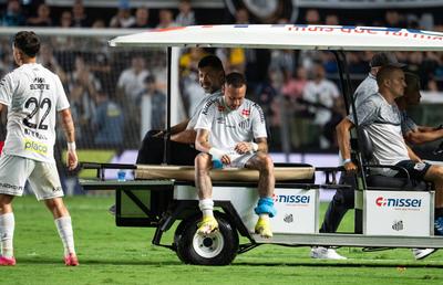 Înainte de Campionatul Mondial, Neymar recurge la un tratament inovator cu propriul sânge