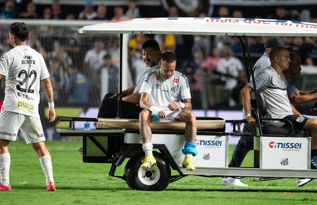 Înainte de Campionatul Mondial, Neymar recurge la un tratament inovator cu propriul sânge