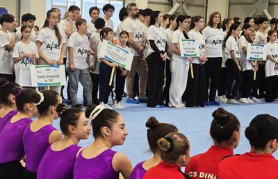 Medaliații României la gimnastică le-au vorbit elevilor despre noțiunile de bază ale acestui sport » Cum văd starea actuală a gimnasticii de performanță
