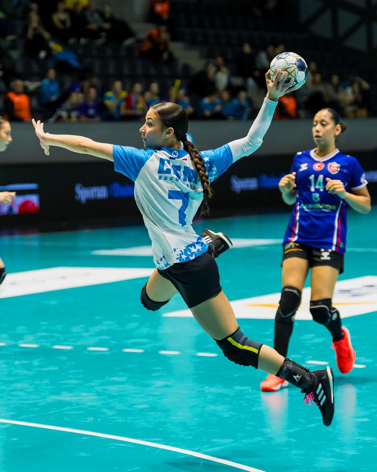 România are o primă echipă în Final Four-ul de la Budapesta! Performanța extraordinară reușită de junioarele lui CSM București