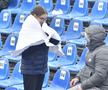Vremea le-a dat de cap și spectatorilor la Țiriac Open FOTo Cristi Preda