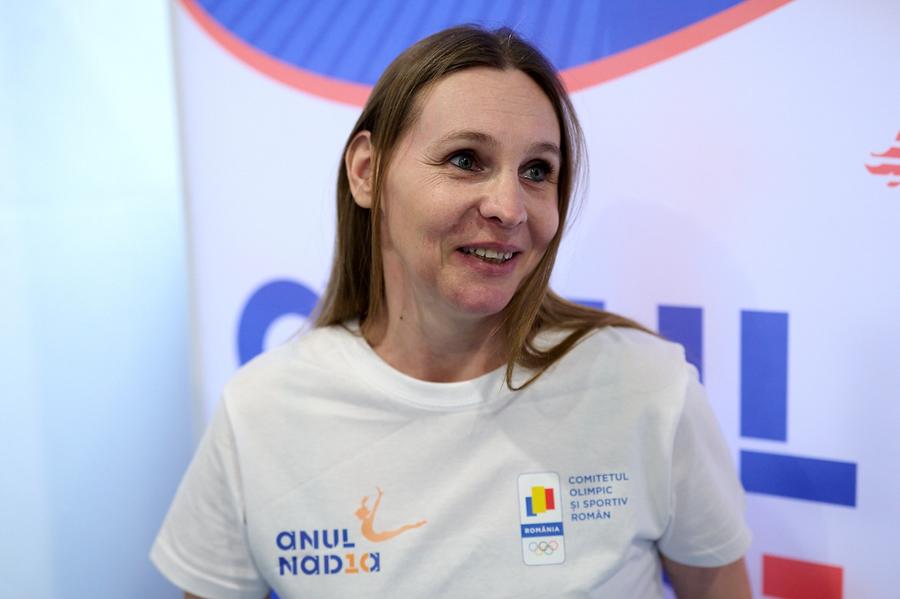 Simona Amânar Medaliații României la gimnastică le-au vorbit elevilor despre noțiunile de bază ale acestui sport » Cum văd starea actuală a gimnasticii de performanță