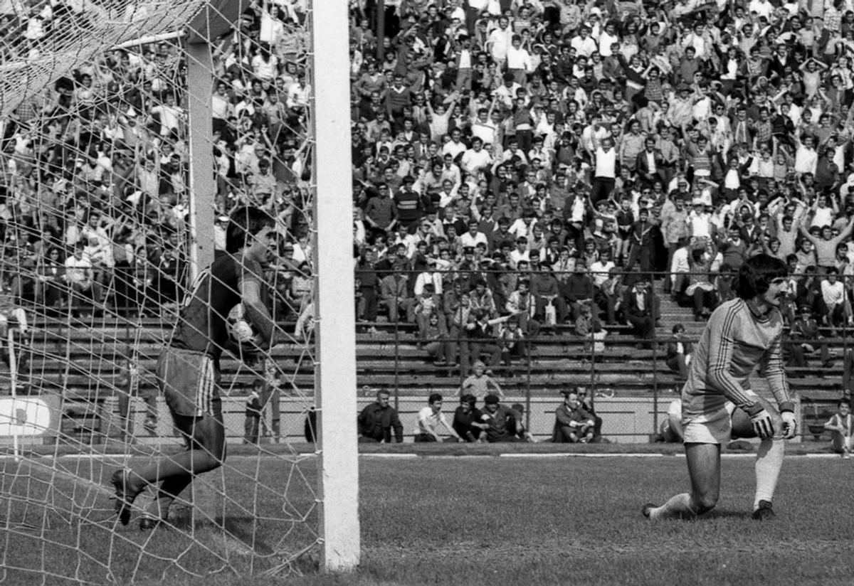 În 1967, Ovidiu Ioanițoaia semna un material despre Anghel Iordănescu! A fost pentru întâia dată când stelistul era subiect într-un articol de ziar