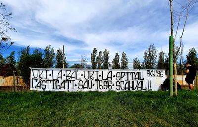 Ultrașii celor de la FCSB, mesaje violente către elevii lui Toni Petrea: „Ori la bal, ori la spital! Câștigați sau iese scandal”