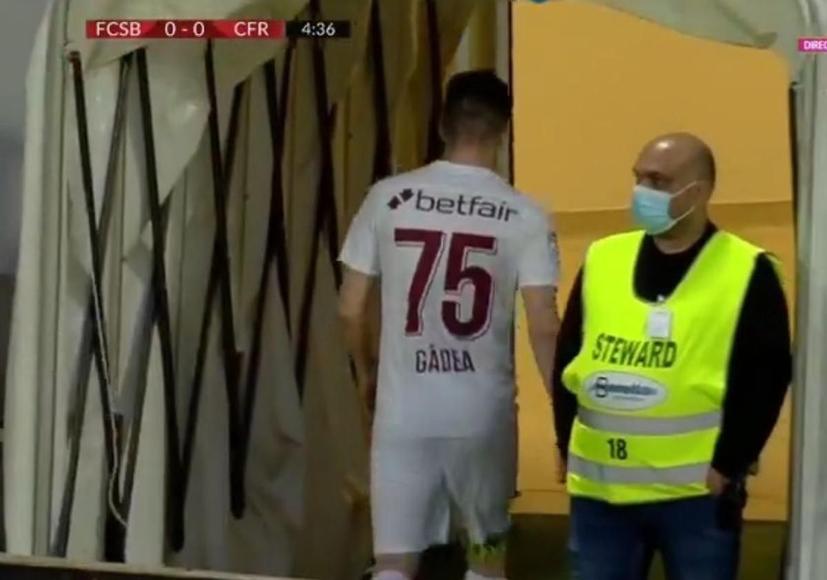 Atmosferă încinsă la CFR » Scos în minutul 4, Gîdea s-a dus direct la vestiare! Înlocuitorul său a fost și el schimbat