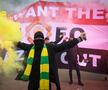 Manchester United riscă să fie depunctată, după ce fanii protestele fanilor au dus la amânarea partidei cu Liverpool, programată inițial duminică, 2 mai.
