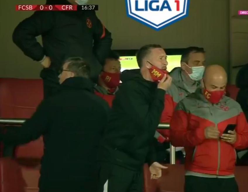 FCSB a deschis scorul în minutul 19 al partidei cu CFR Cluj, printr-un penalty transformat de Florin Tănase. La aceeași fază, azdele au cerut și cartonaș roșu pentru Andrei Burcă.