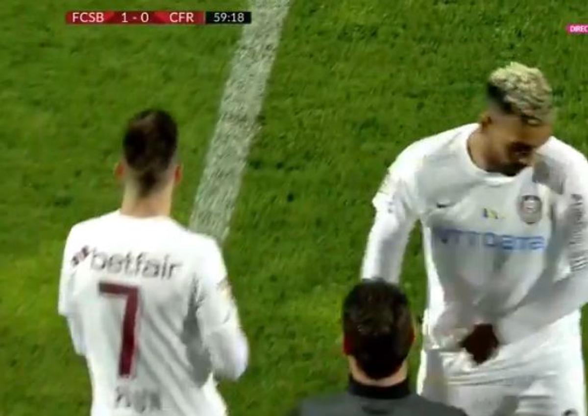 Atmosferă încinsă la CFR » Scos în minutul 4, Gîdea s-a dus direct la vestiare! Înlocuitorul său a fost și el schimbat