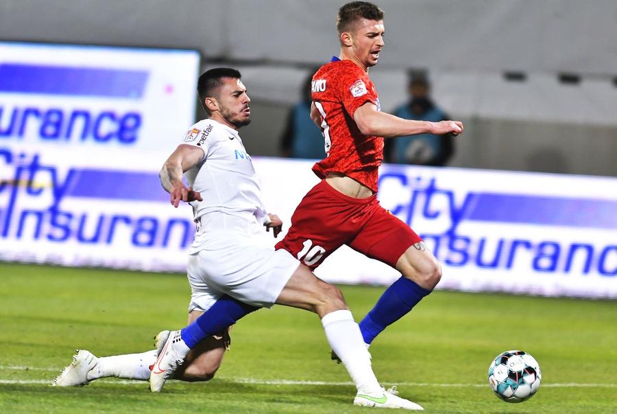 FCSB - CFR 1-1. FOTO: sportpictures.eu Tănase, „săgeți” către Gigi Becali? „Dacă termini schimbările în minutul 50... ce să faci?!”