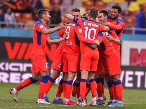 Jucătorii FCSB-ului în meciul cu FC Argeș, 
Foto: Imago